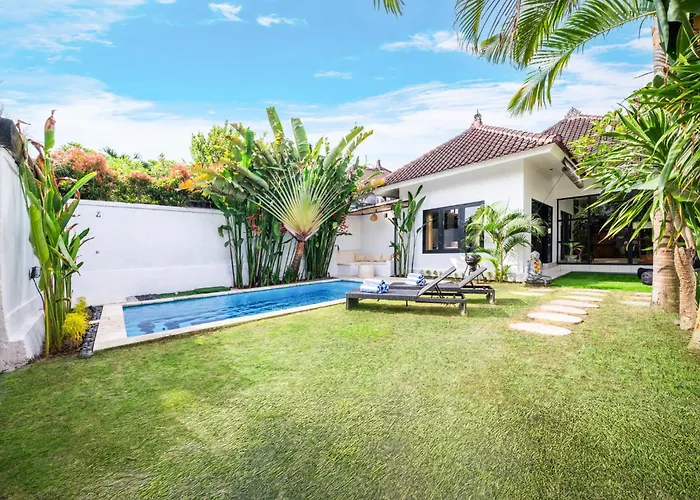 Villa *villa Sari*closed Livingroom*near Beach*canggu* Canggu
